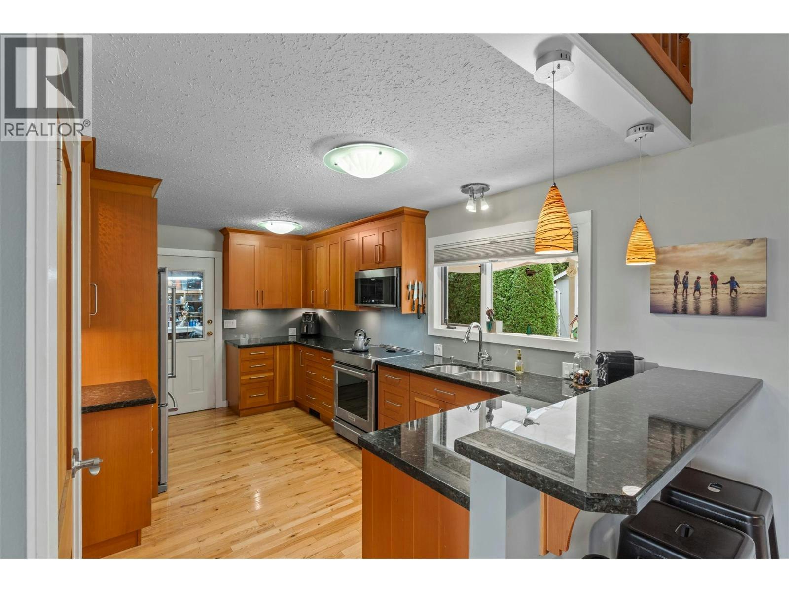2653 Sunset Drive, Kamloops, BC, V2C 4K4 - 6