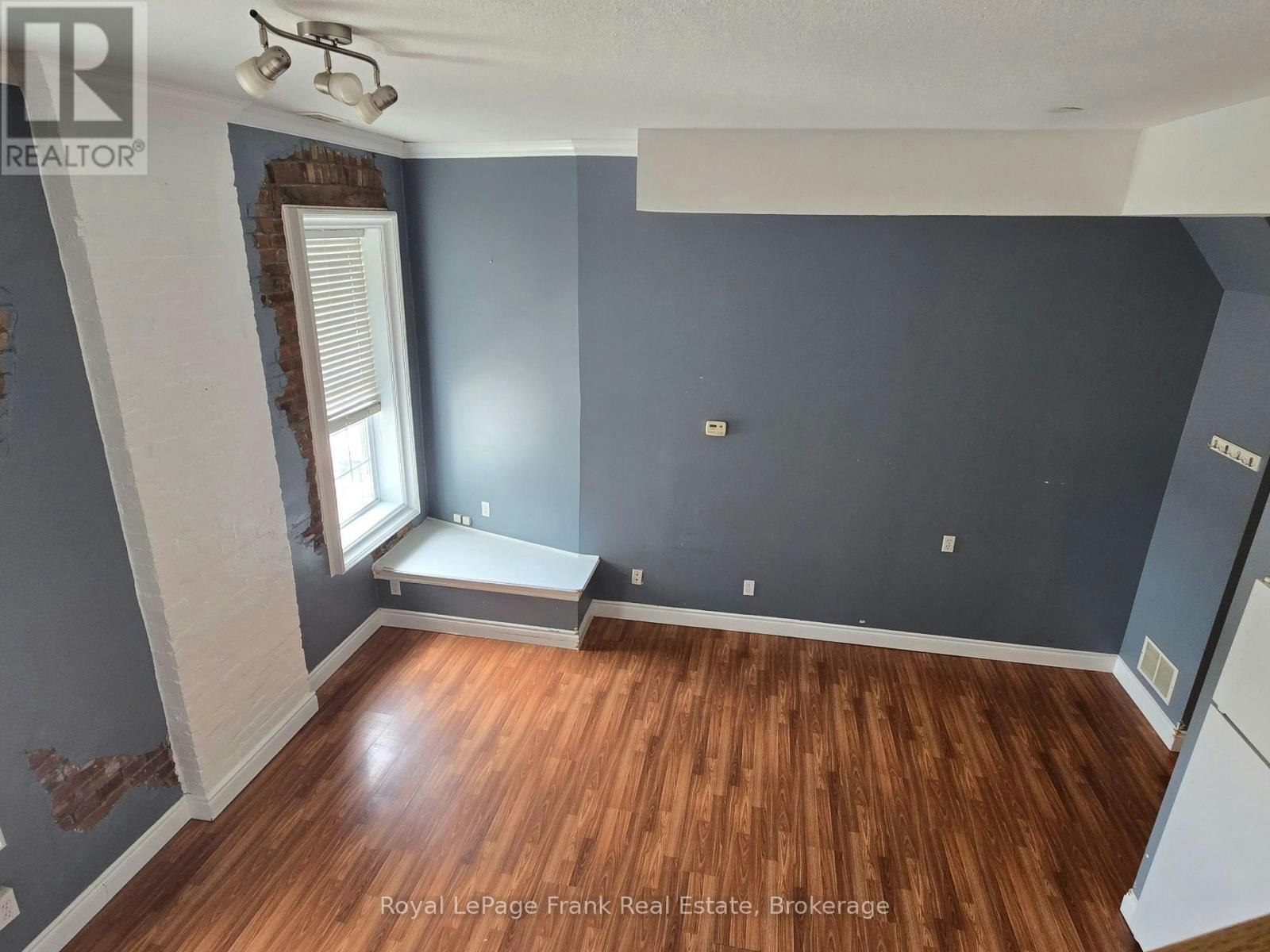 207-54 King Street E, Clarington, ON, L1C 1N3 - 3