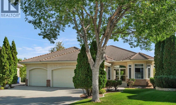 322 Collins Crescent