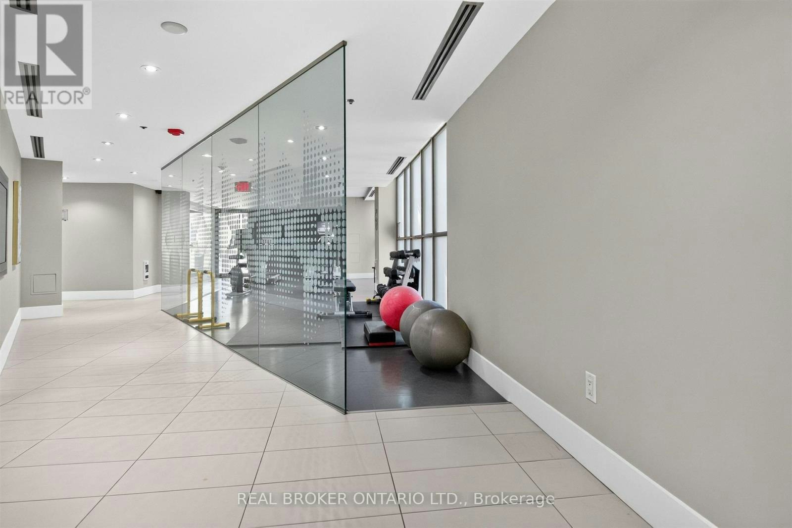 803-90 Trinity Street, Toronto, ON, M5A 0E4 - 40