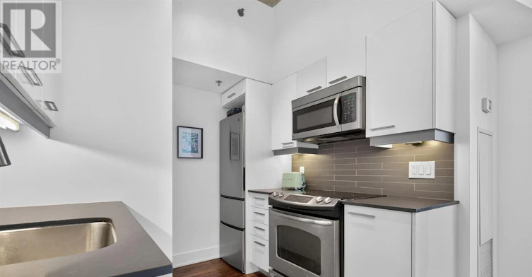 803-90 Trinity Street, Toronto, ON, M5A 0E4 - 14