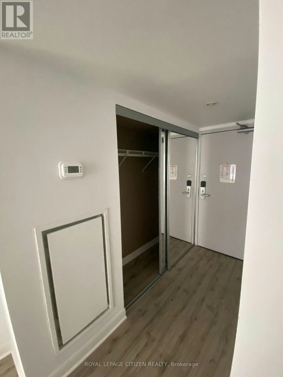 1009-200 Victoria Street, Toronto, ON, M5B 1V8 - 14