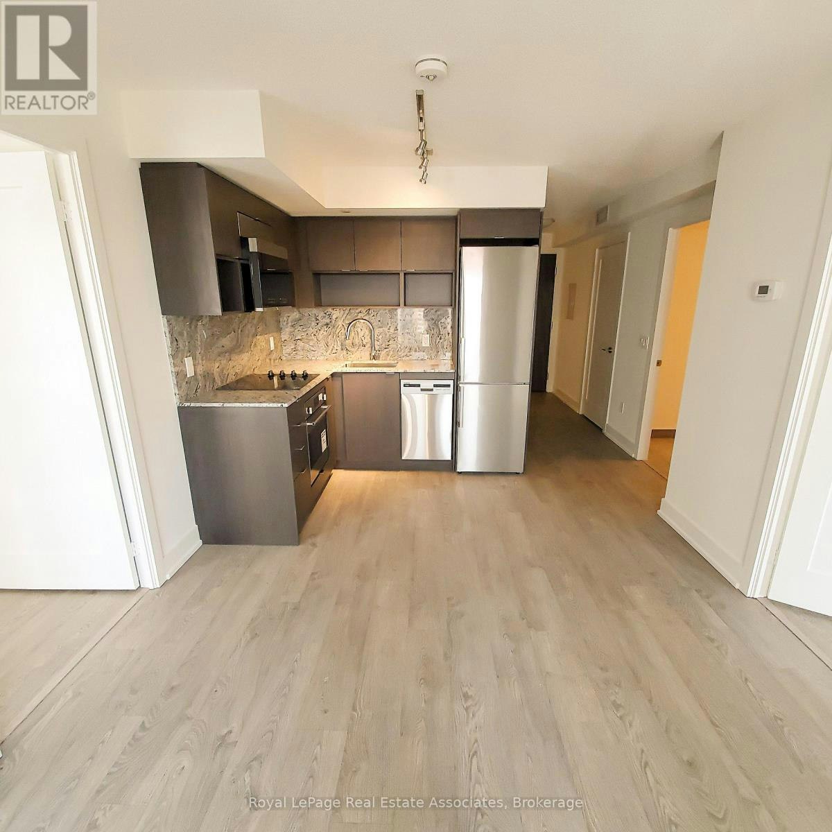 1519-9 Mabelle Avenue, Toronto, ON, M9A 0E1 - 4