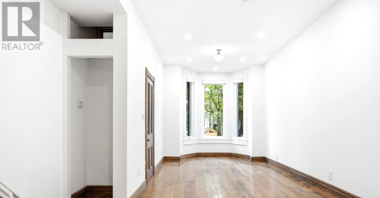 MAIN-37 Noble Street, Toronto, ON, M6K 2C7 - 4