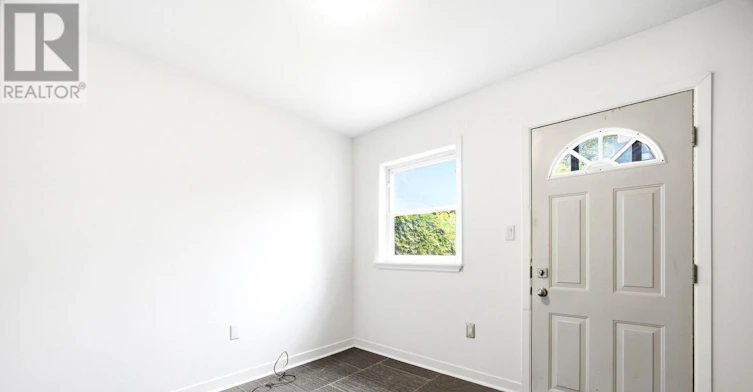 MAIN-37 Noble Street, Toronto, ON, M6K 2C7 - 18