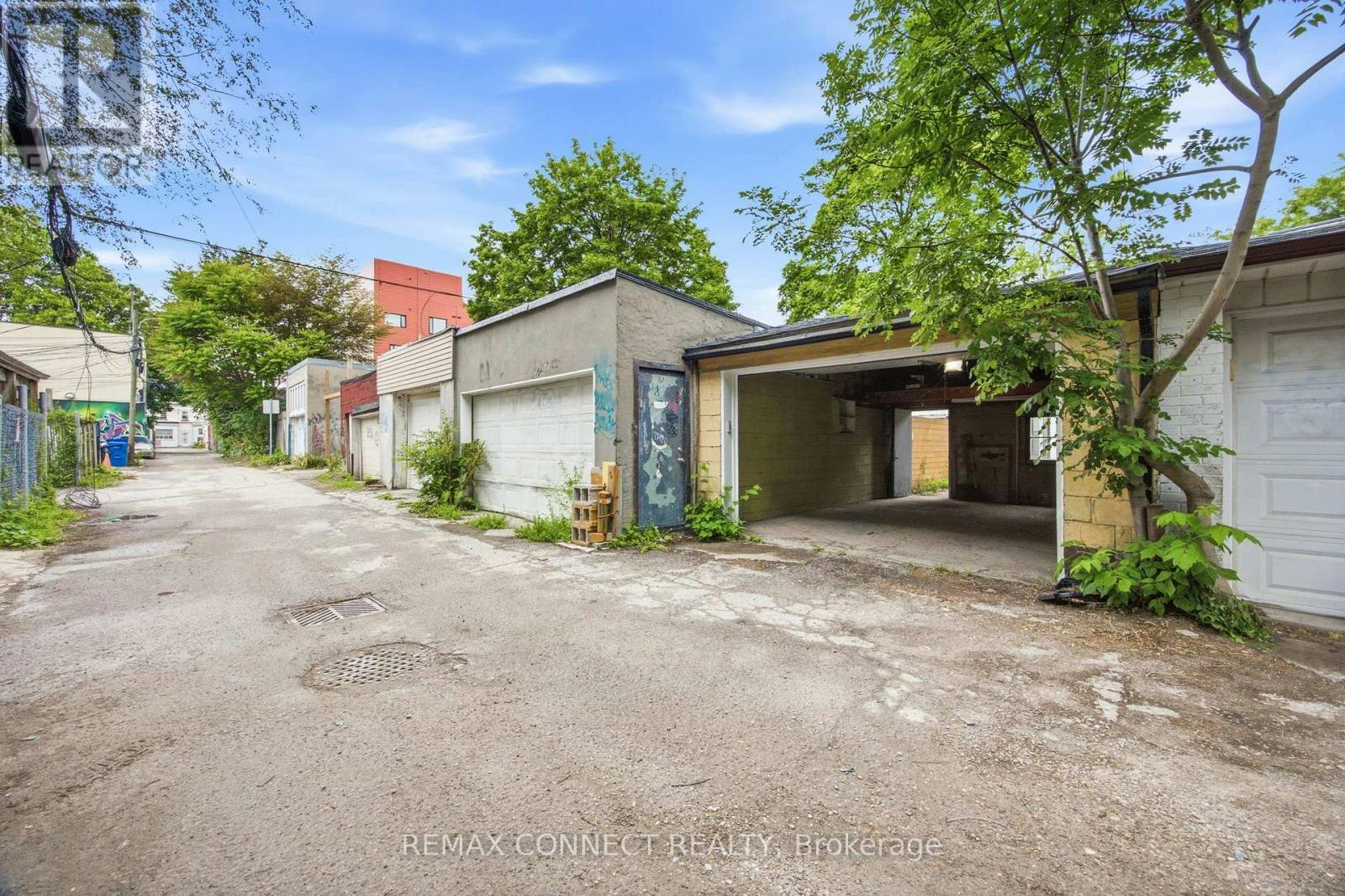 MAIN-37 Noble Street, Toronto, ON, M6K 2C7 - 33