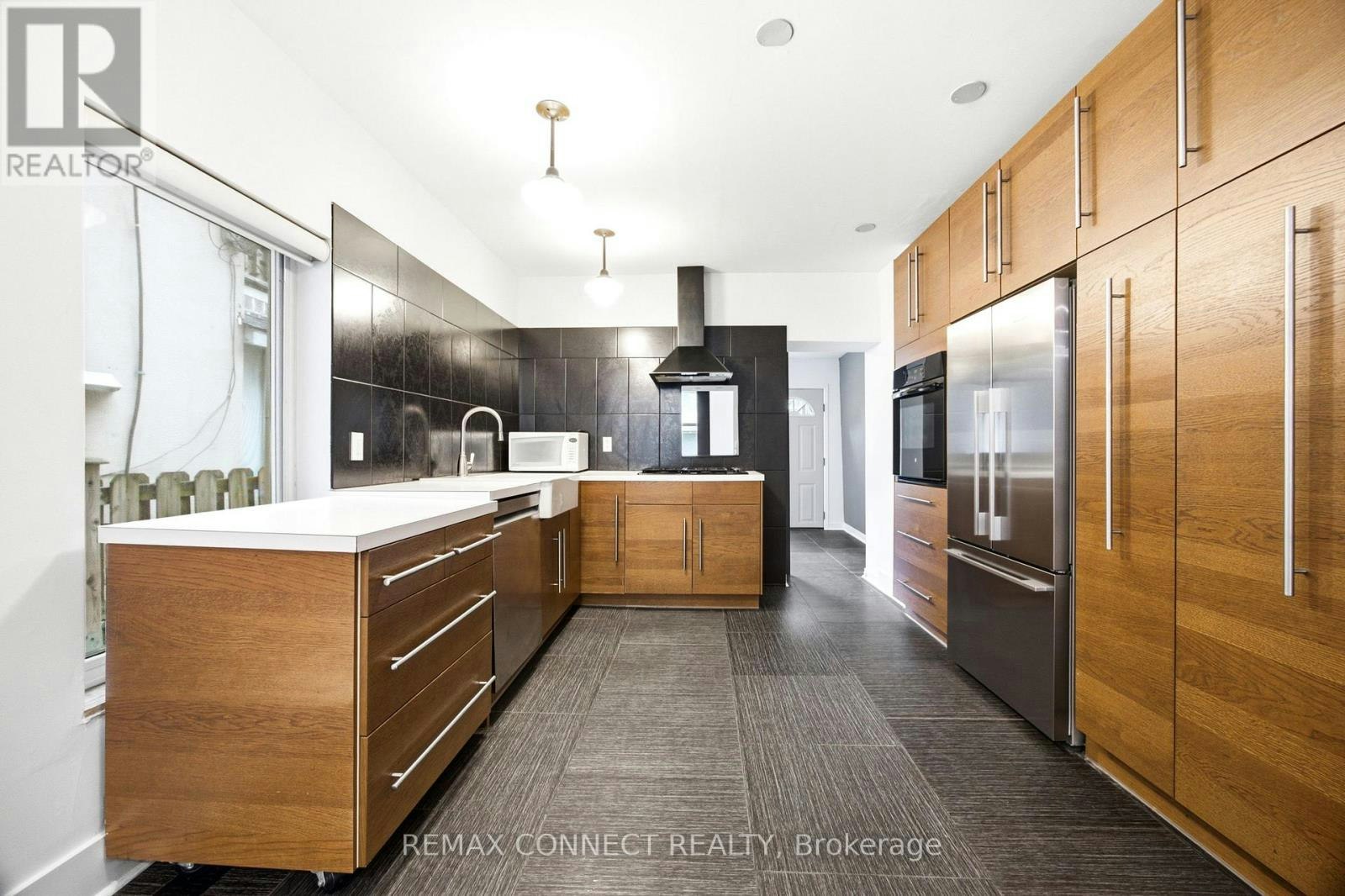 MAIN-37 Noble Street, Toronto, ON, M6K 2C7 - 12