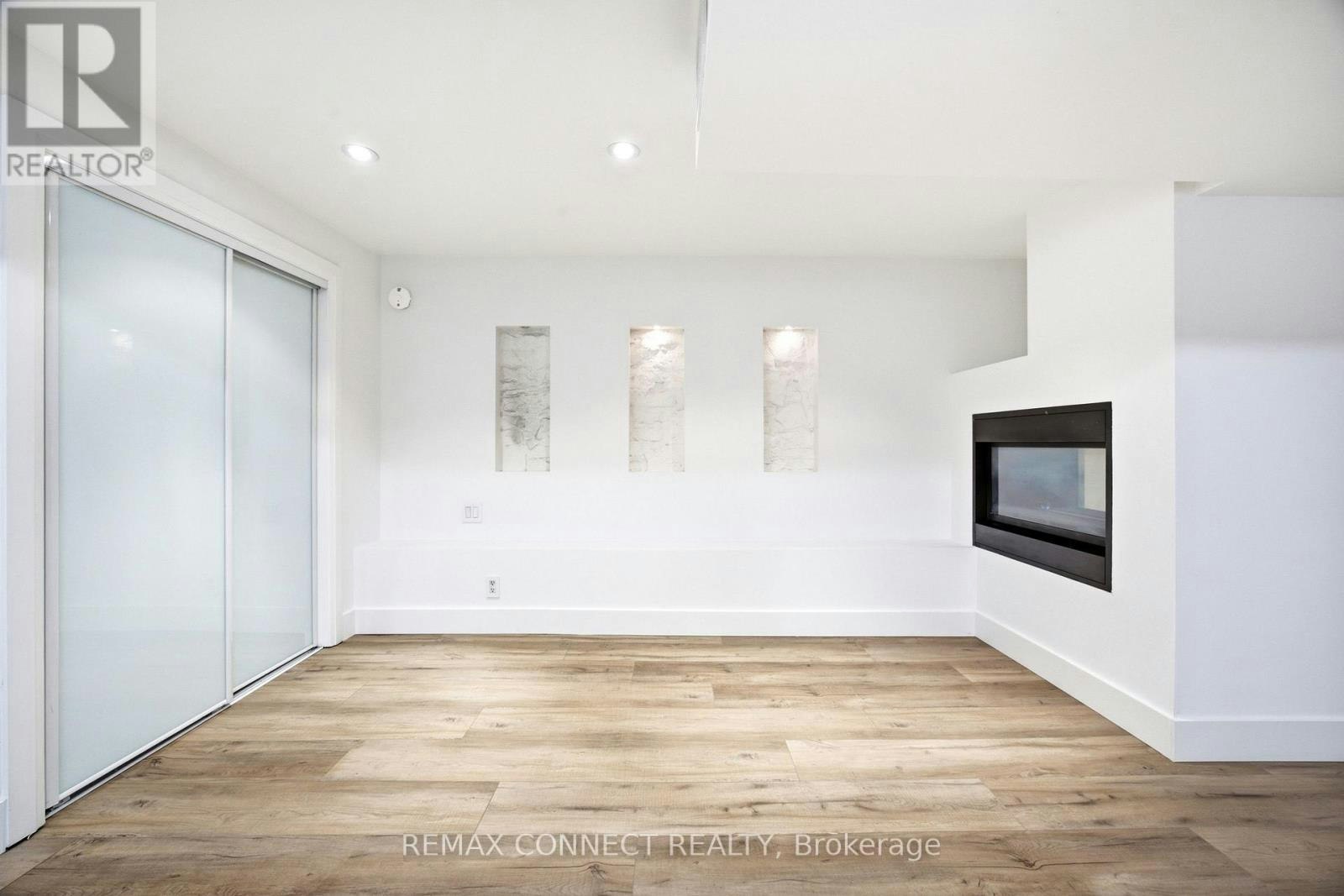MAIN-37 Noble Street, Toronto, ON, M6K 2C7 - 24