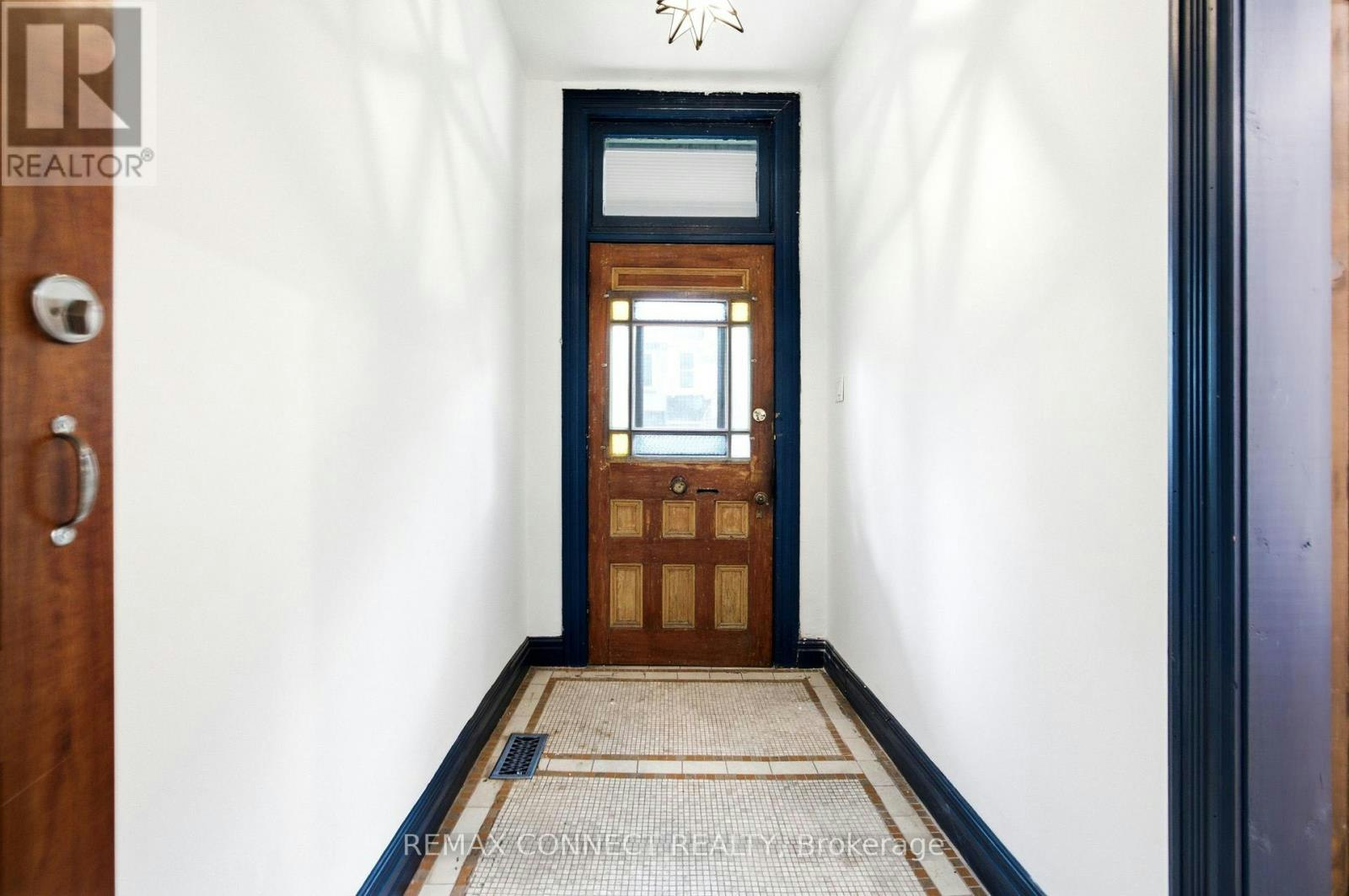 MAIN-37 Noble Street, Toronto, ON, M6K 2C7 - 2