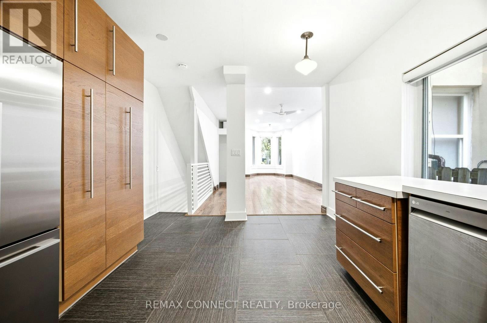 MAIN-37 Noble Street, Toronto, ON, M6K 2C7 - 14