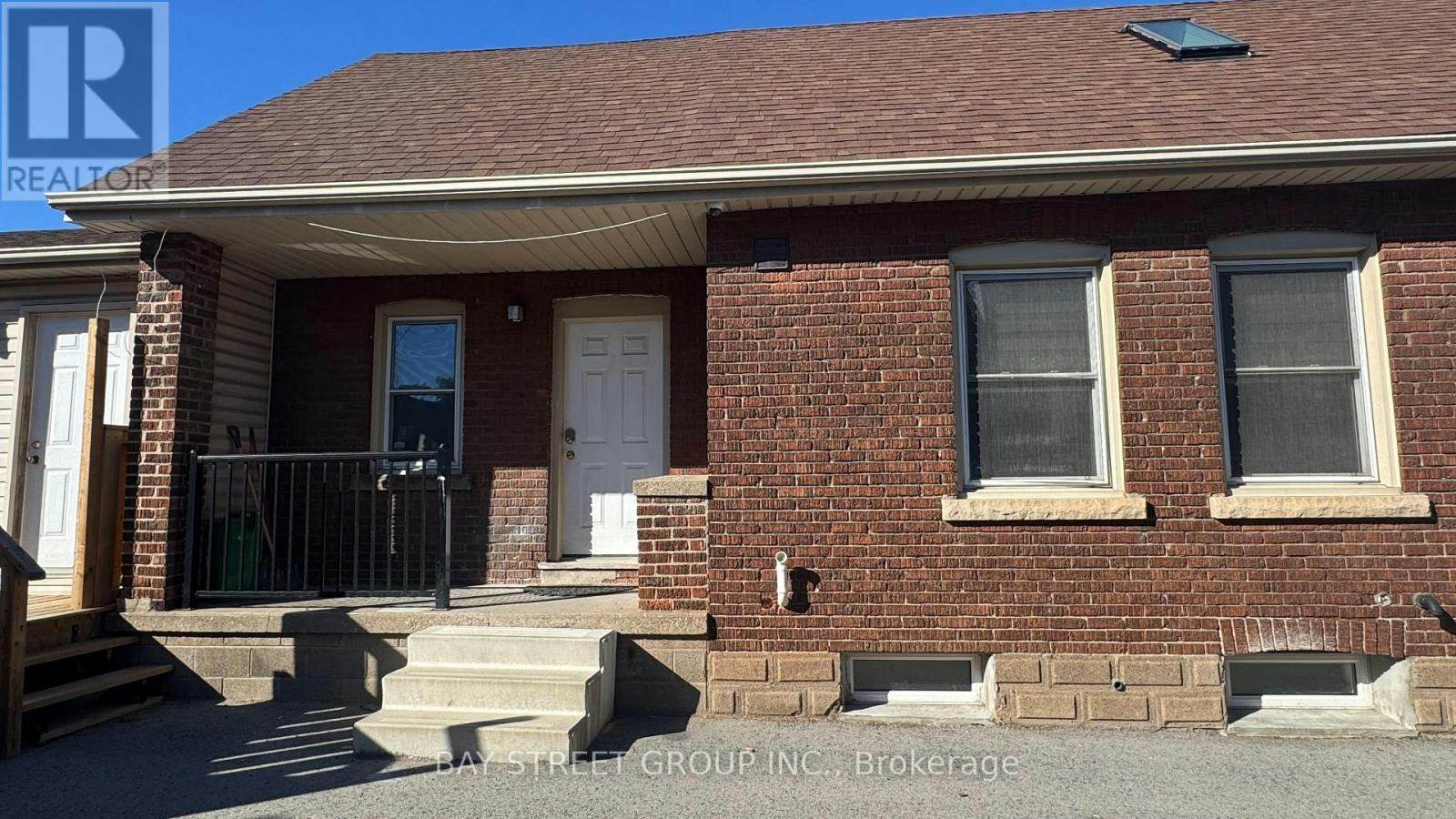 1-5737 Stanley Avenue, Niagara Falls, ON, L2G 3X6 - 2