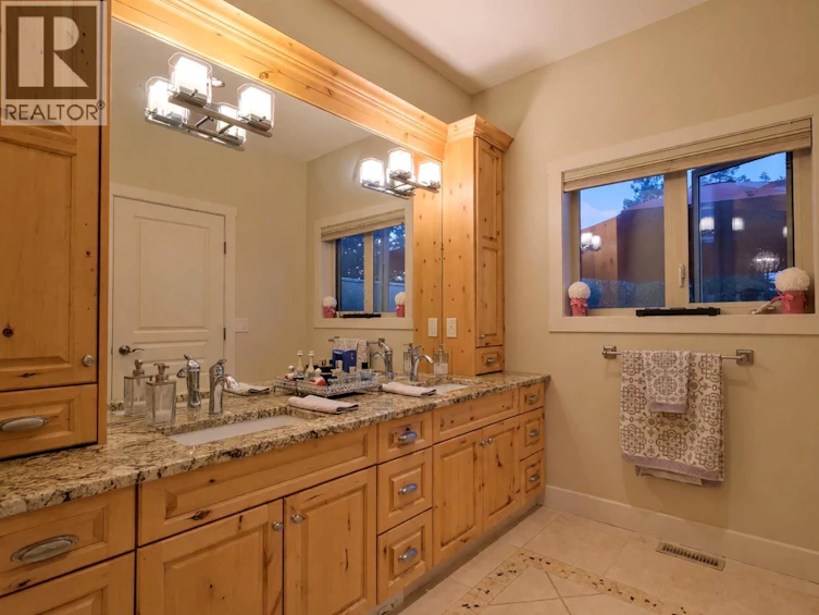 3420 Camelback Drive, Kelowna, BC, V1X 8A8 - 51