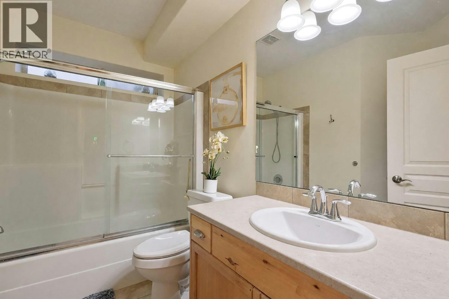 3420 Camelback Drive, Kelowna, BC, V1X 8A8 - 69