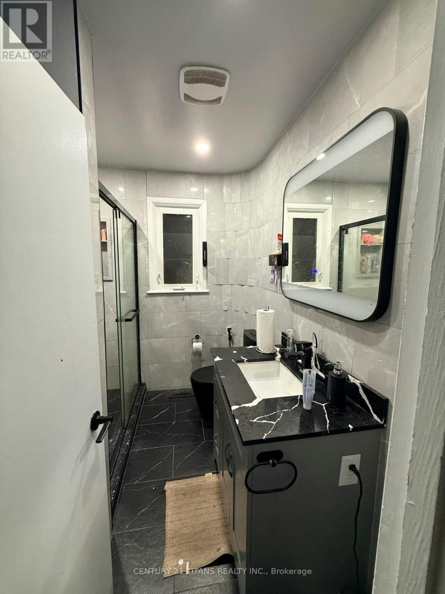 51 Admiral Road, Ajax, ON, L1S 2N8 - 9