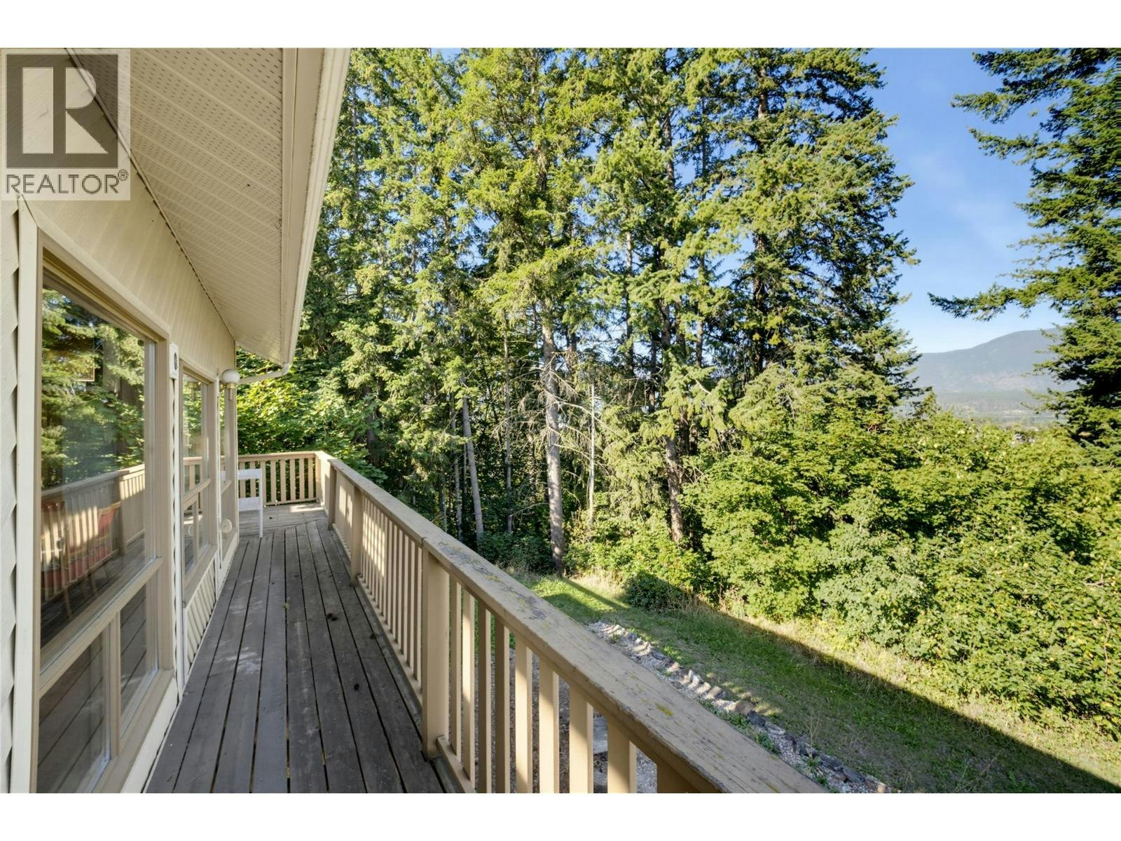 370 SE 10 Avenue, Salmon Arm, BC, V1E 2C3 - 68