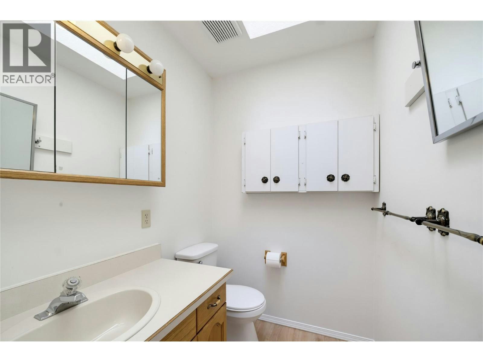 370 SE 10 Avenue, Salmon Arm, BC, V1E 2C3 - 20
