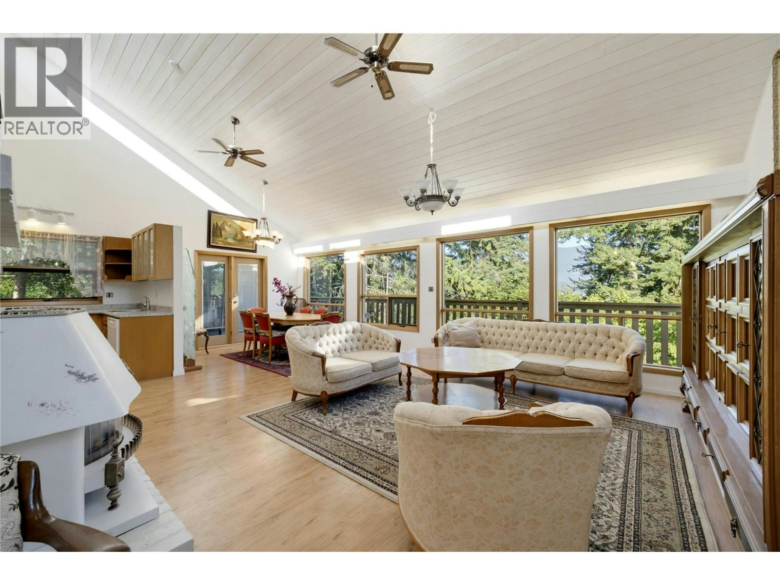 370 SE 10 Avenue - 4