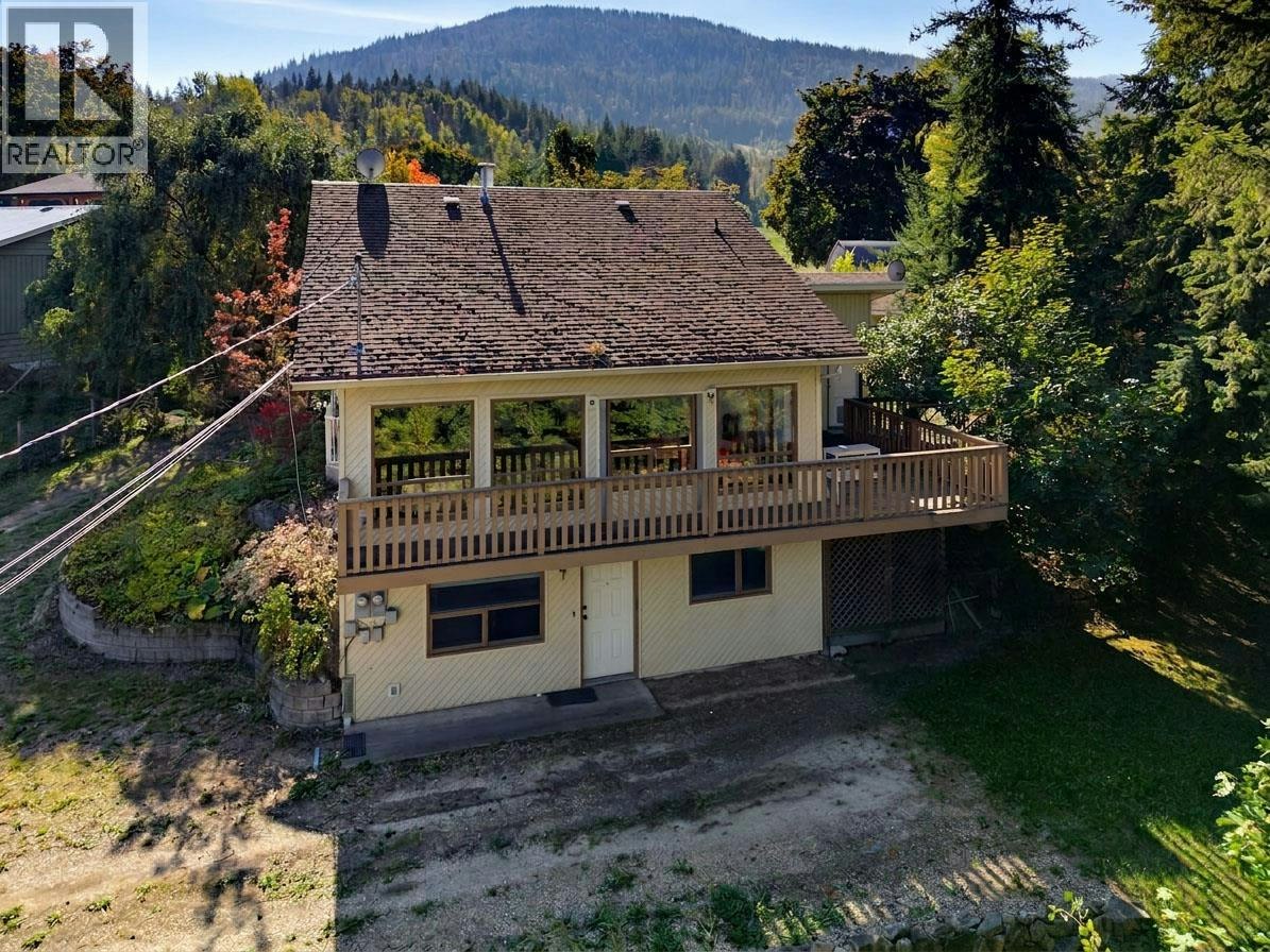 370 SE 10 Avenue, Salmon Arm, BC, V1E 2C3 - 53