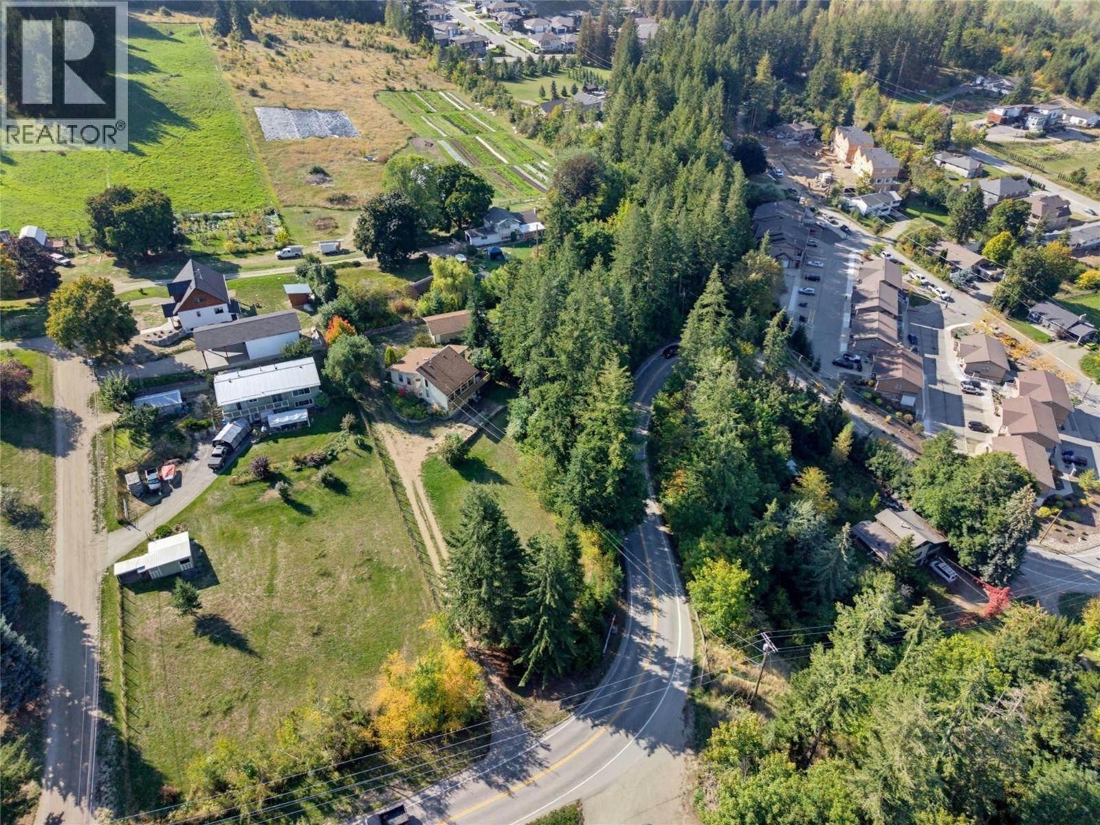 370 SE 10 Avenue, Salmon Arm, BC, V1E 2C3 - 47