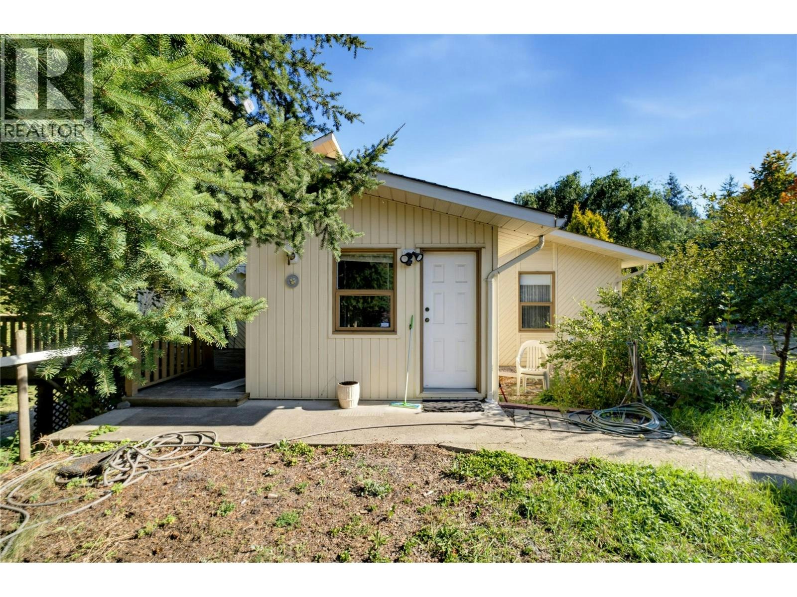 370 SE 10 Avenue, Salmon Arm, BC, V1E 2C3 - 60