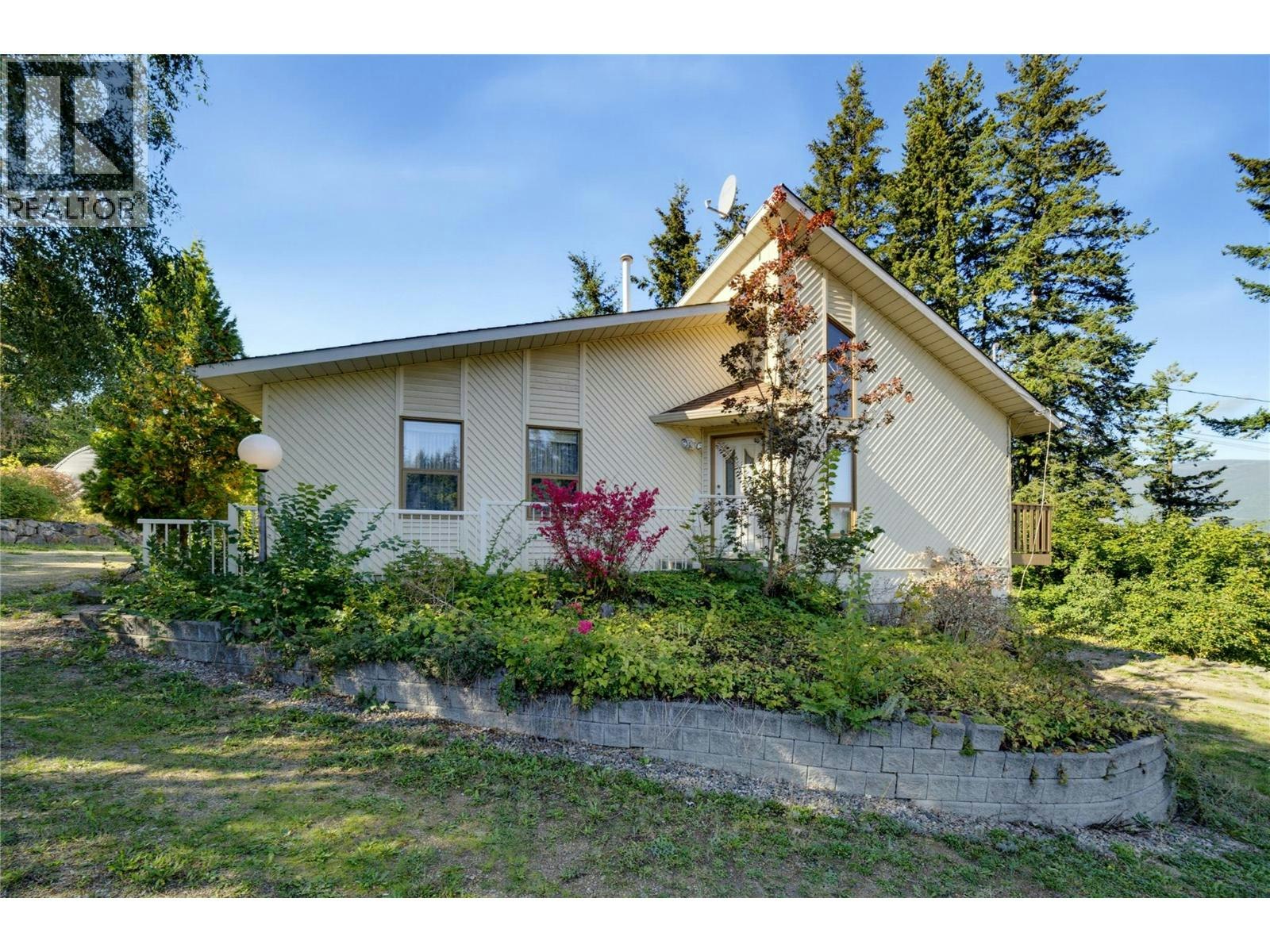370 SE 10 Avenue, Salmon Arm, BC, V1E 2C3 - 74