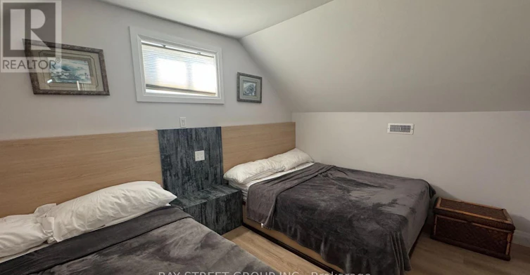 2-5737 Stanley Avenue, Niagara Falls, ON, L2G 3X6 - 9