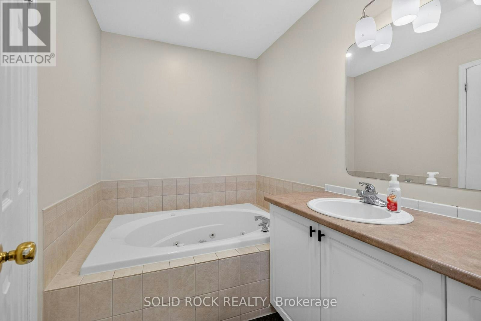 2073 Hiboux Street, Ottawa, ON, K4A 4J7 - 26