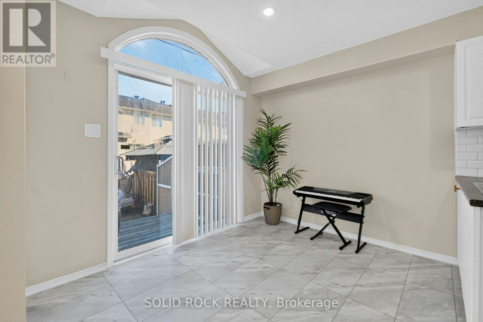 2073 Hiboux Street, Ottawa, ON, K4A 4J7 - 13