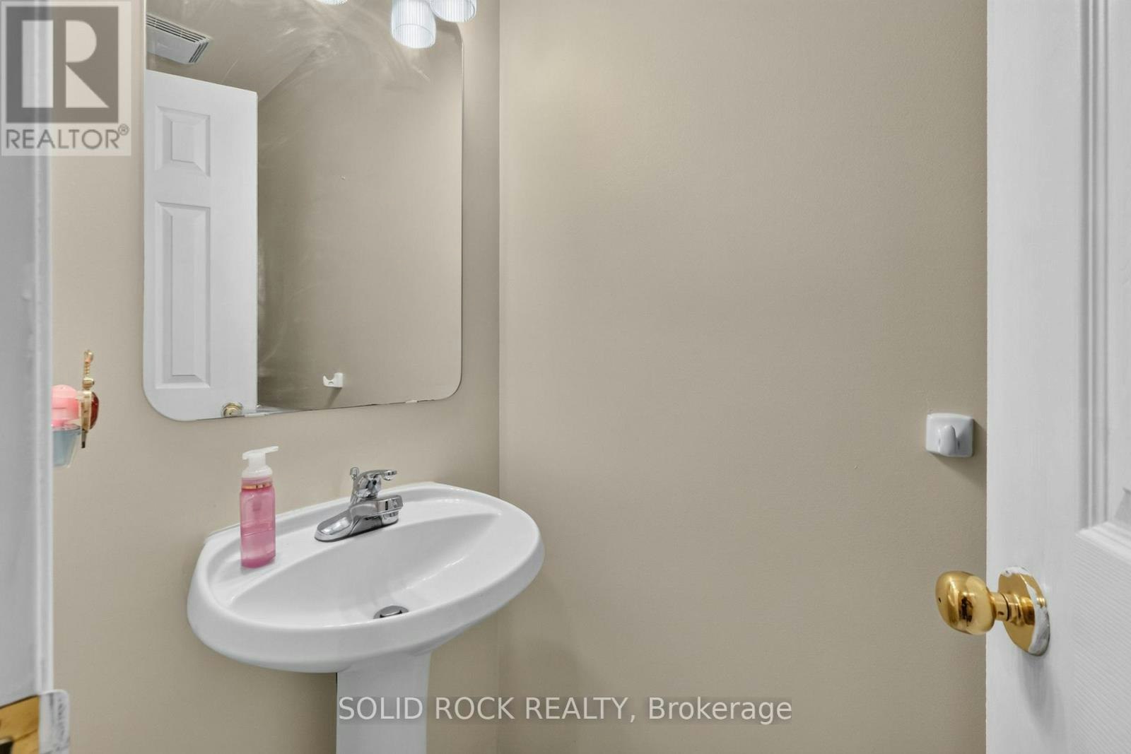 2073 Hiboux Street, Ottawa, ON, K4A 4J7 - 14