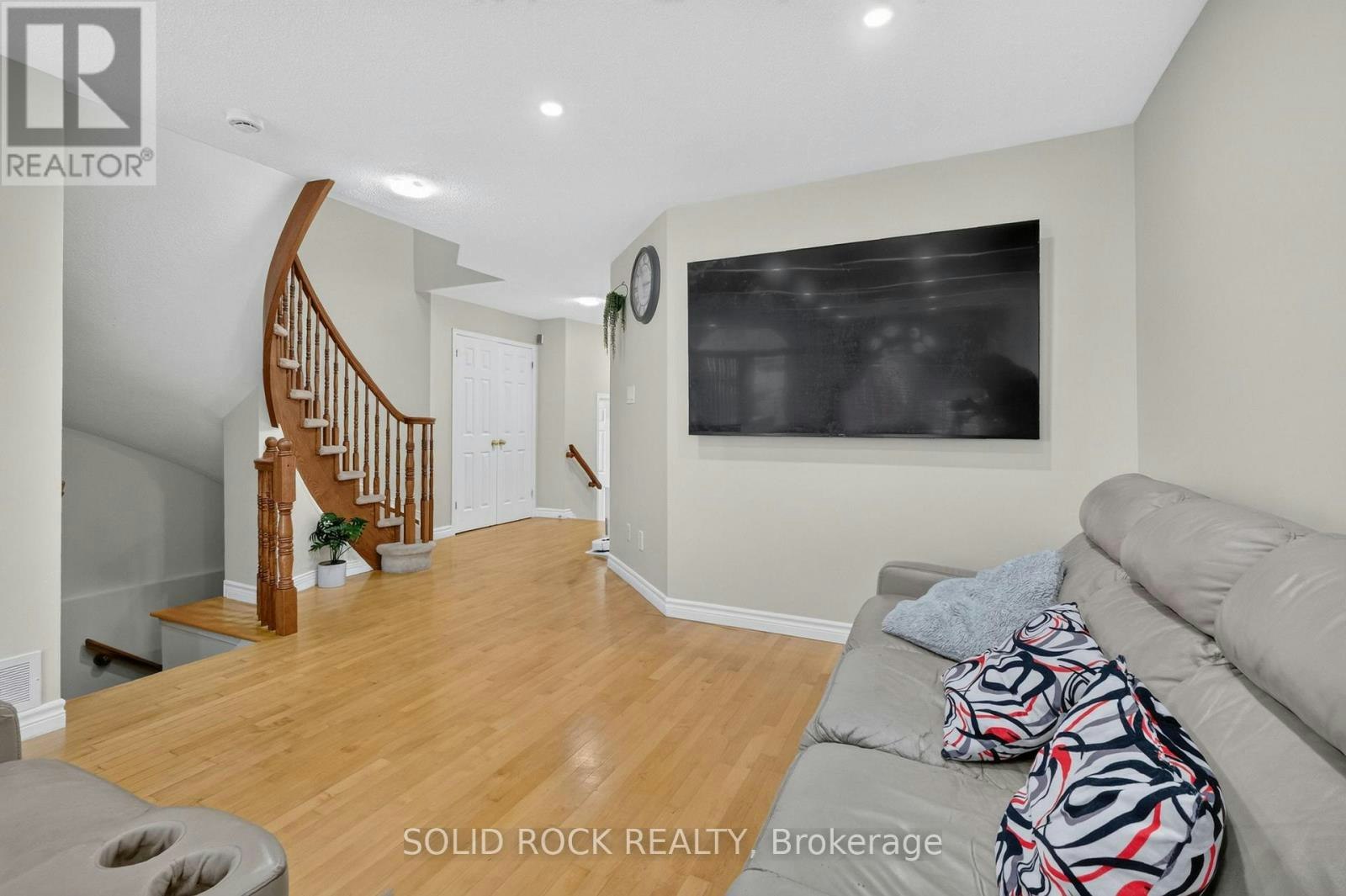 2073 Hiboux Street, Ottawa, ON, K4A 4J7 - 7