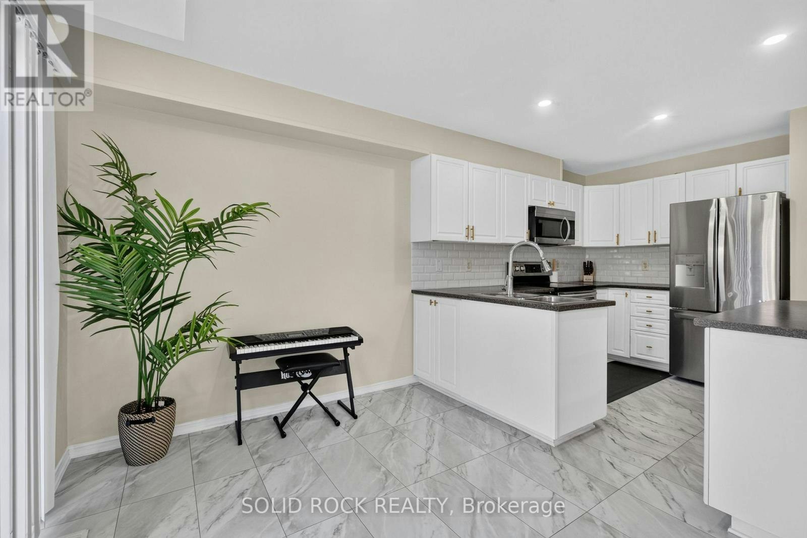 2073 Hiboux Street, Ottawa, ON, K4A 4J7 - 12