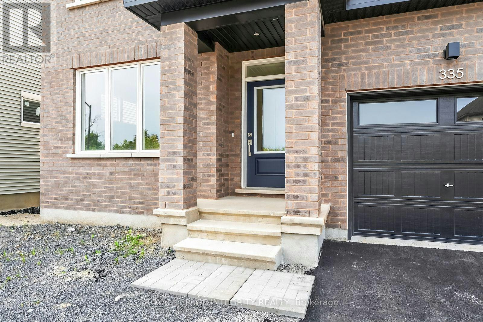 335 Les Emmerson Drive, Ottawa, ON, K2J 7L6 - 3