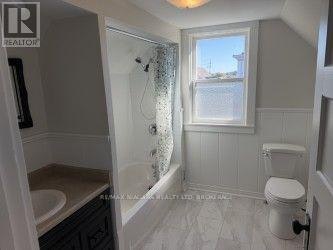 12A Jarvis Street, Fort Erie, ON, L2A 2S1 - 10