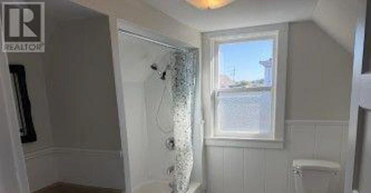 12A Jarvis Street, Fort Erie, ON, L2A 2S1 - 10