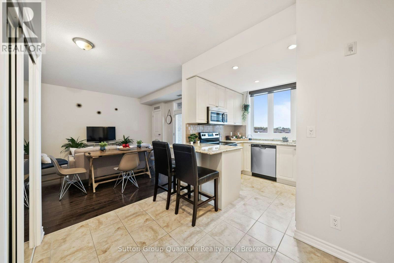 420-5327 Upper Middle Road, Burlington, ON, L7L 0E9 - 5