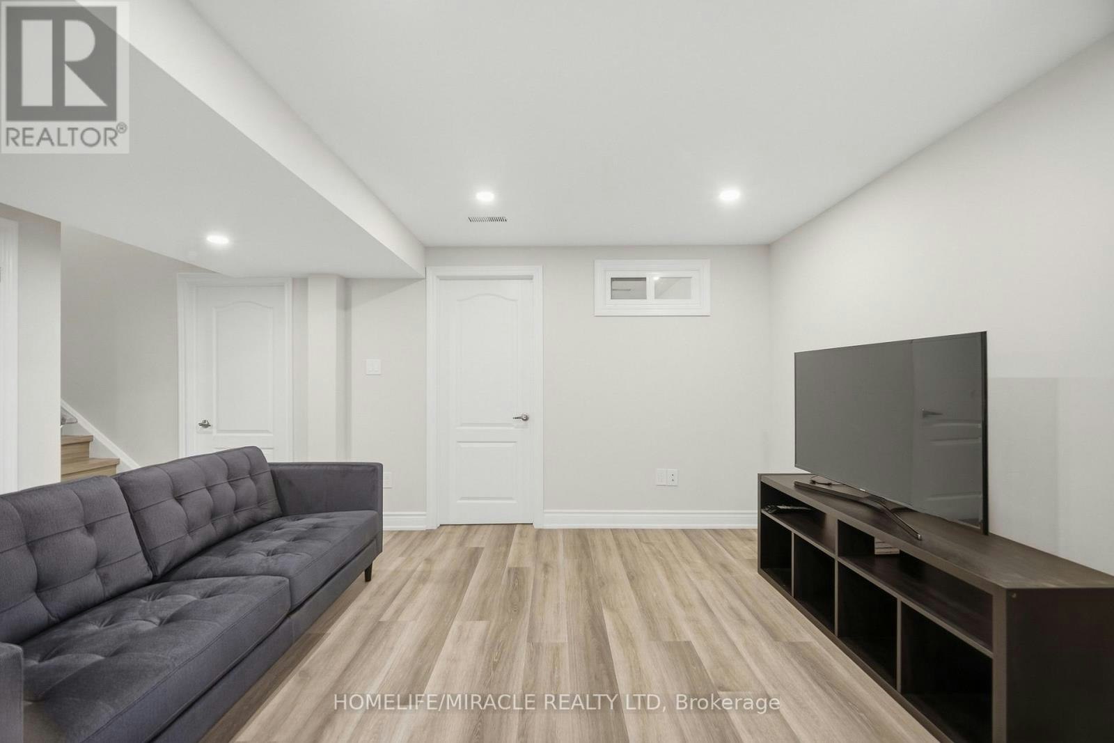3008 Britannia Road W, Mississauga, ON, L5M 6K2 - 9