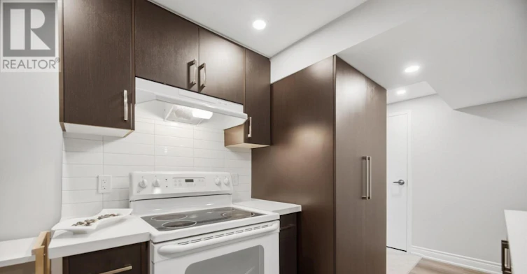 3008 Britannia Road W, Mississauga, ON, L5M 6K2 - 5