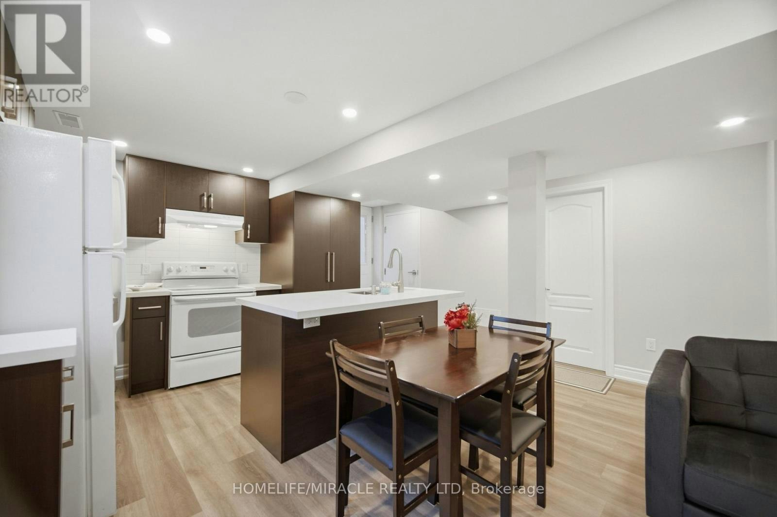 3008 Britannia Road W, Mississauga, ON, L5M 6K2 - 7