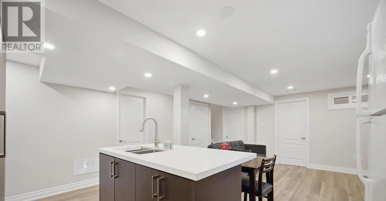 3008 Britannia Road W, Mississauga, ON, L5M 6K2 - 6
