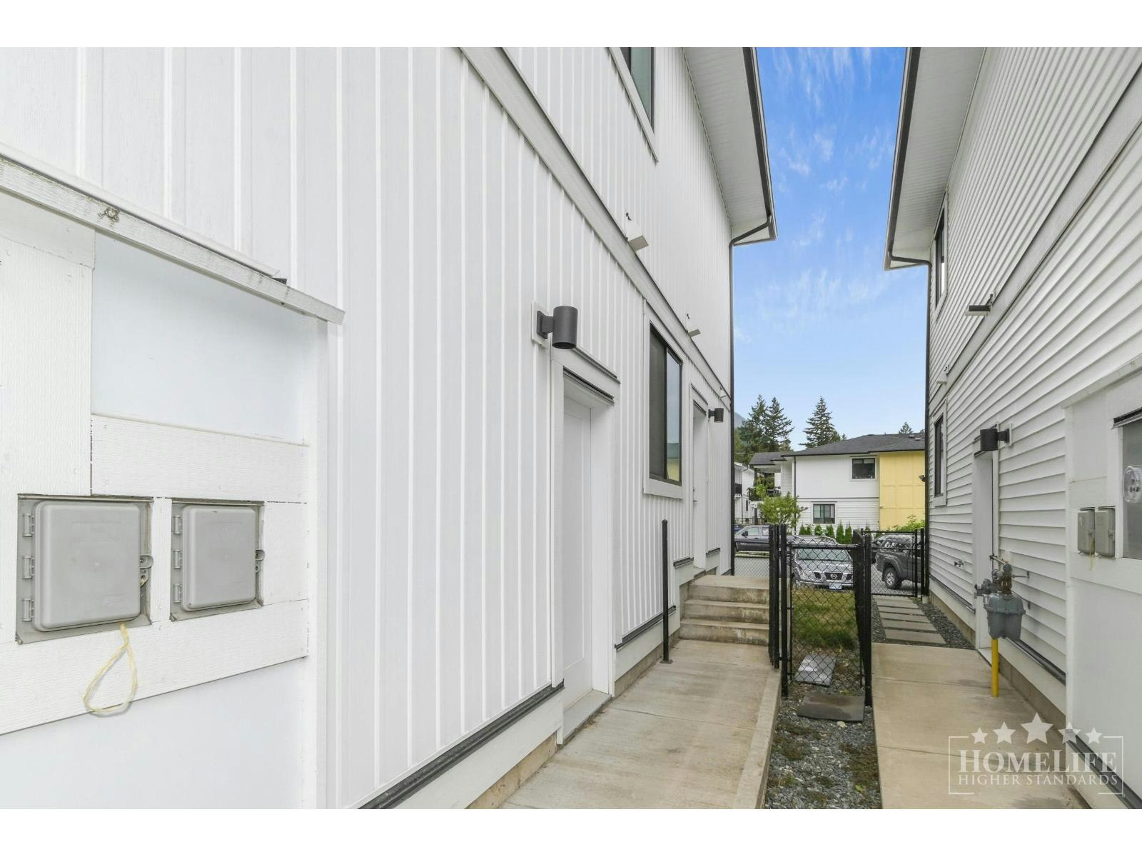 Basement-20157 Beacon Road, Hope, BC, V0X 1L2 - 2