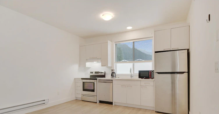 Basement-20157 Beacon Road, Hope, BC, V0X 1L2 - 7