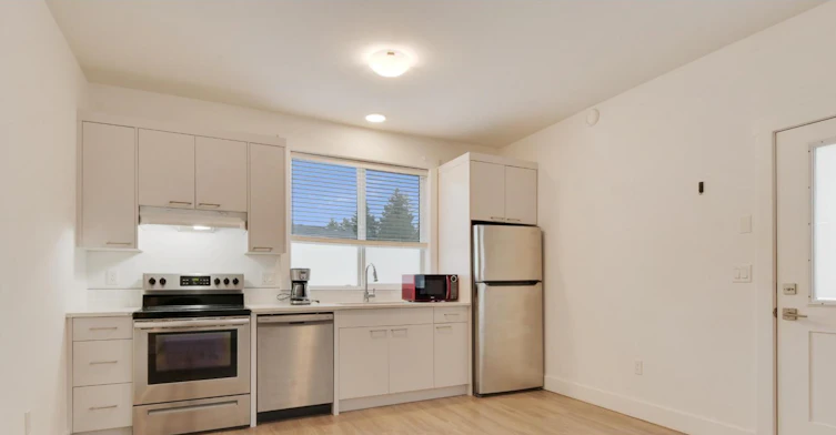 Basement-20157 Beacon Road, Hope, BC, V0X 1L2 - 8