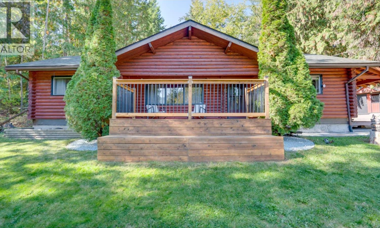2452 Forest Drive