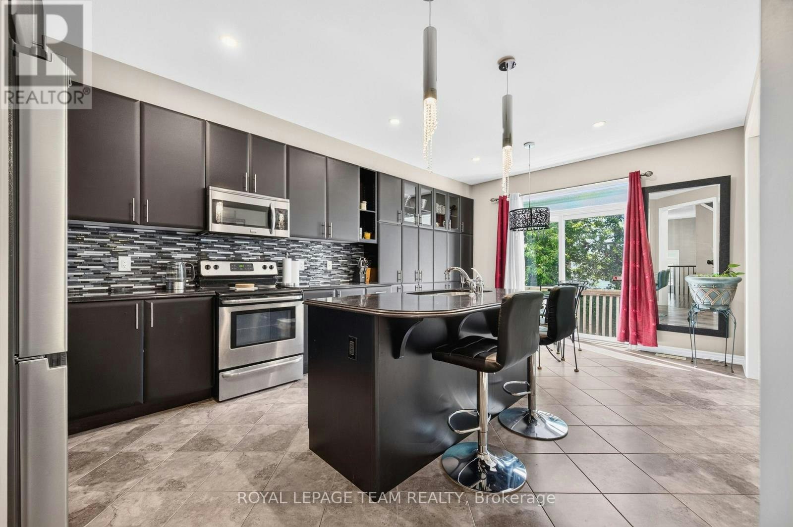 340 Gallantry Way, Ottawa, ON, K2S 0R1 - 19