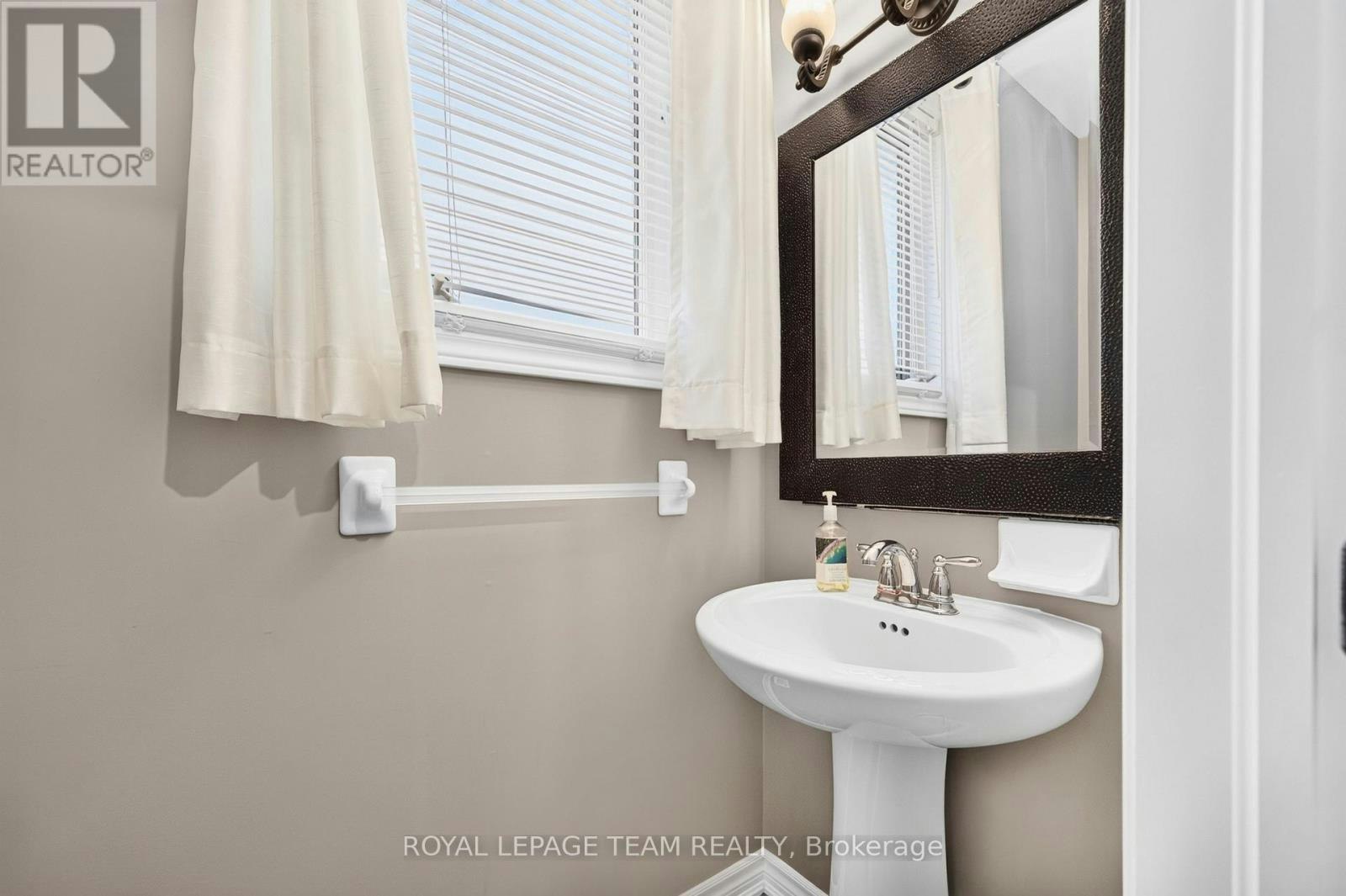 340 Gallantry Way, Ottawa, ON, K2S 0R1 - 9