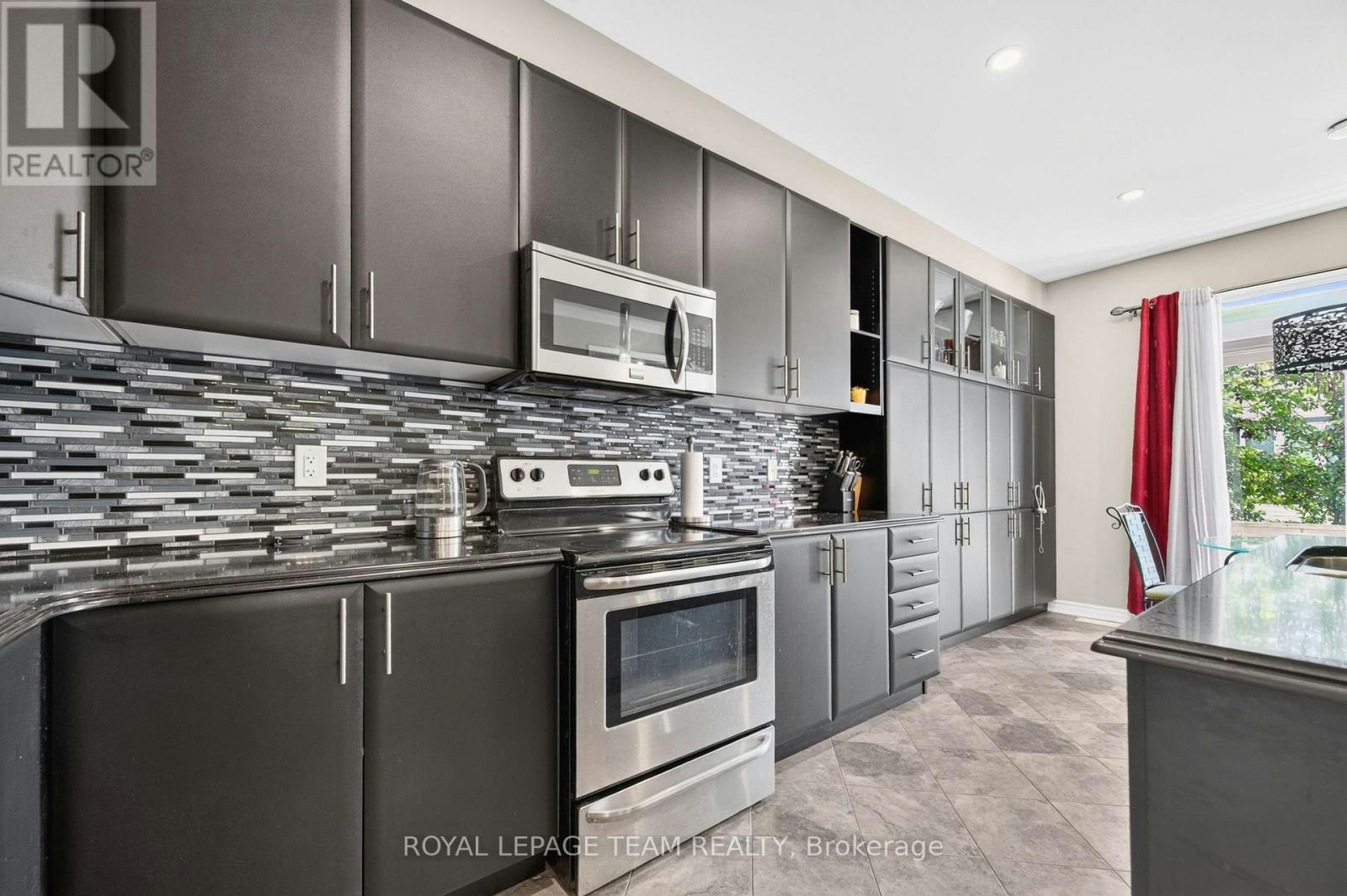 340 Gallantry Way, Ottawa, ON, K2S 0R1 - 21