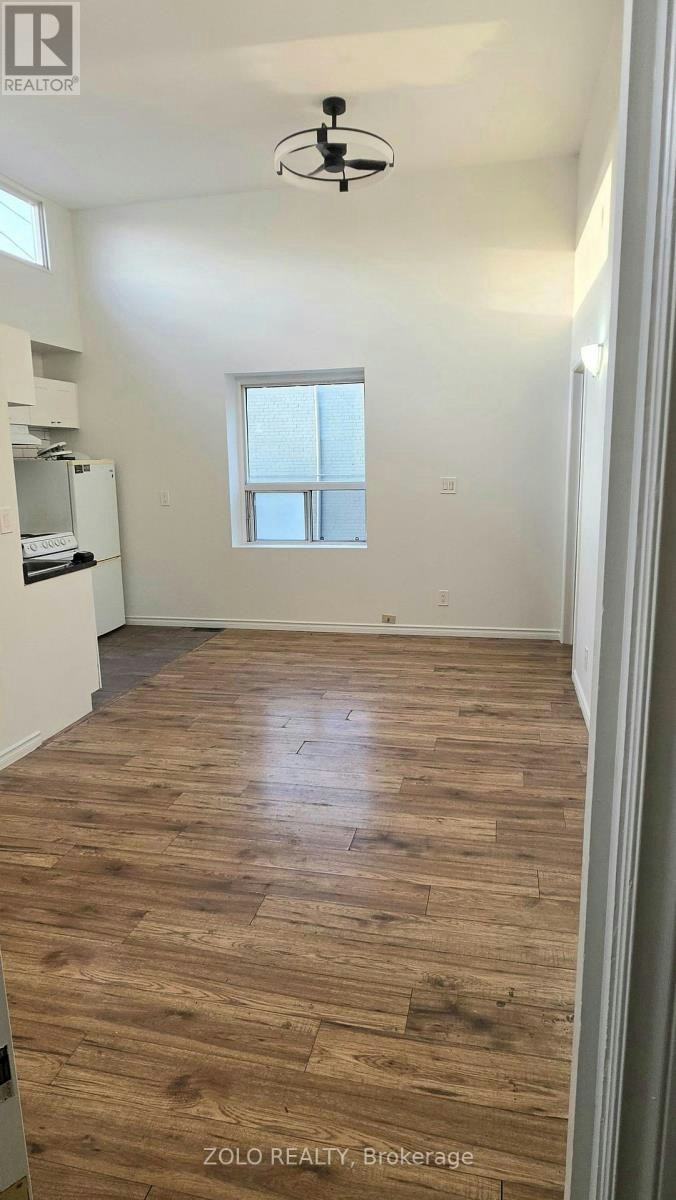 1549 O'connor Drive, Toronto, ON, M5B 2E7 - 5