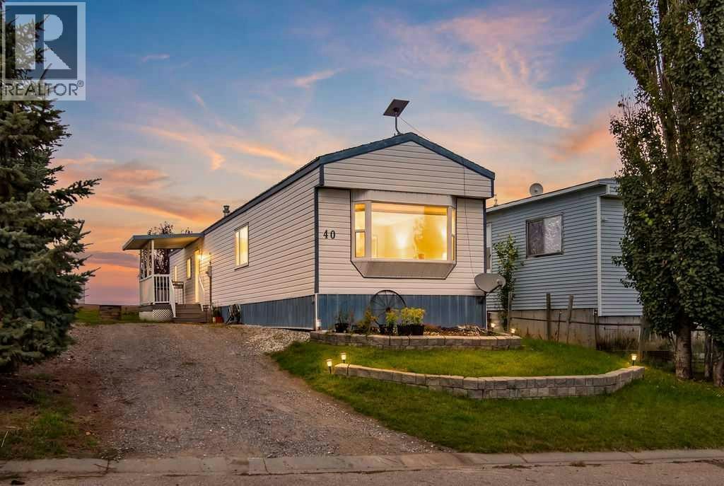 40 Westmount Place, Foothills County, AB, T1V 1M7