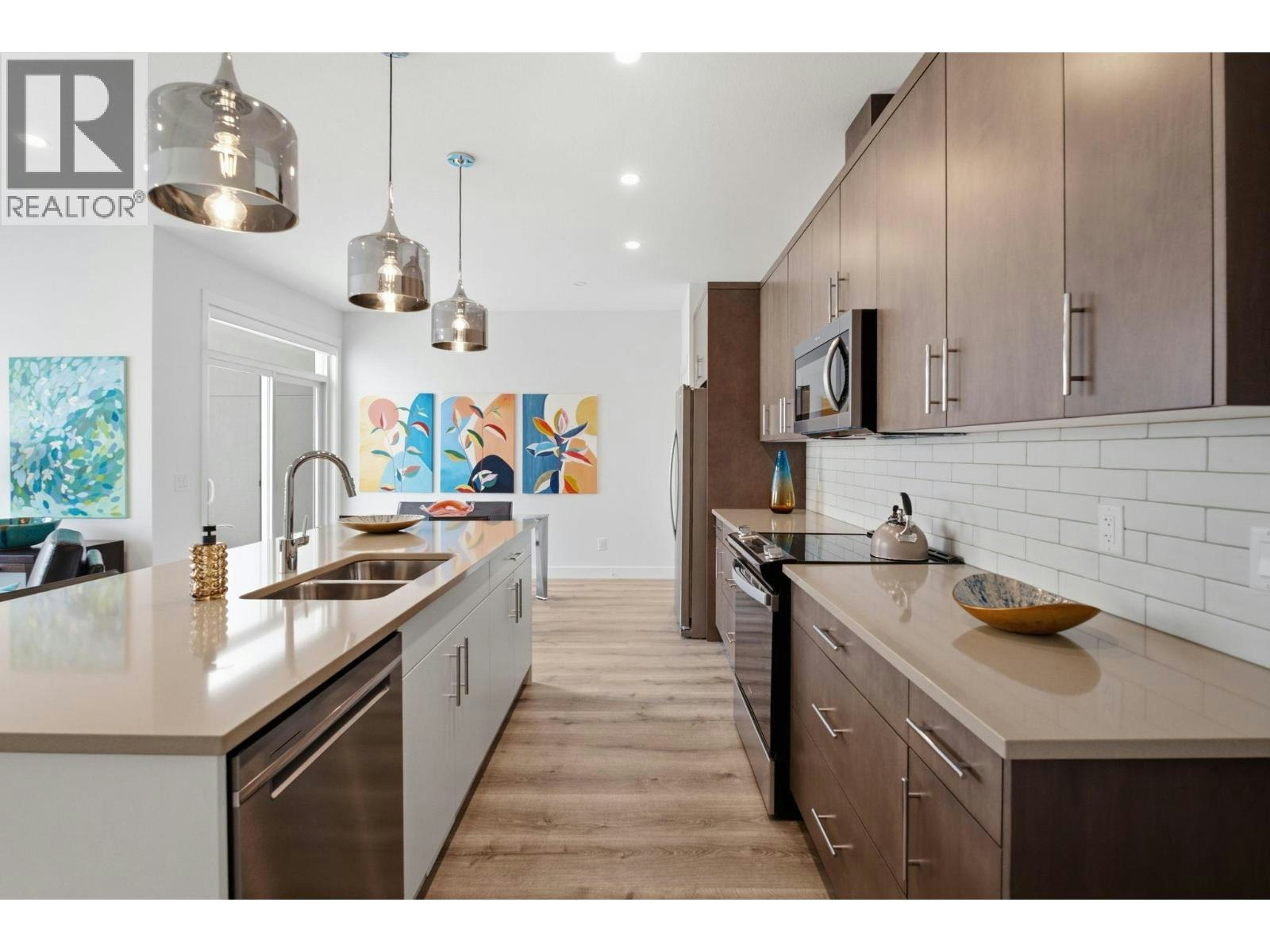 120-610 Academy Way - 3