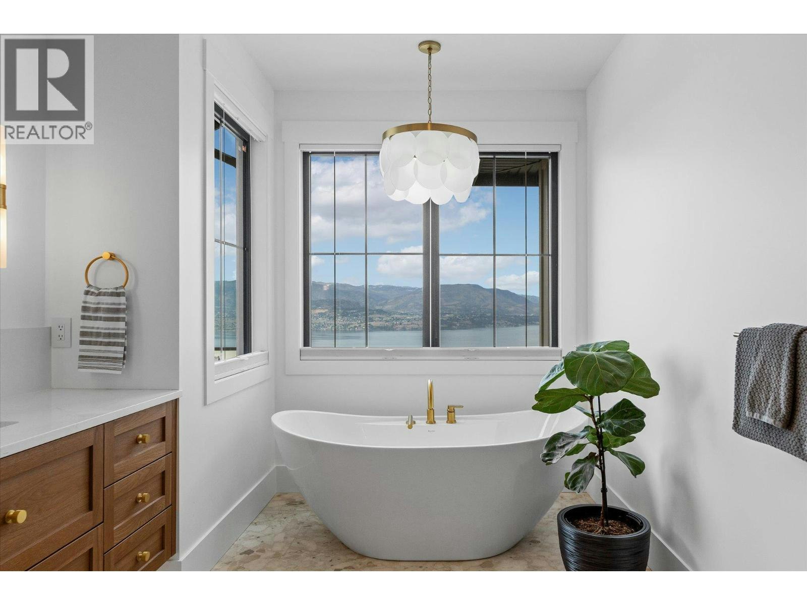 5631 Upper Mission Court, Kelowna, BC, V1W 0C5 - 46